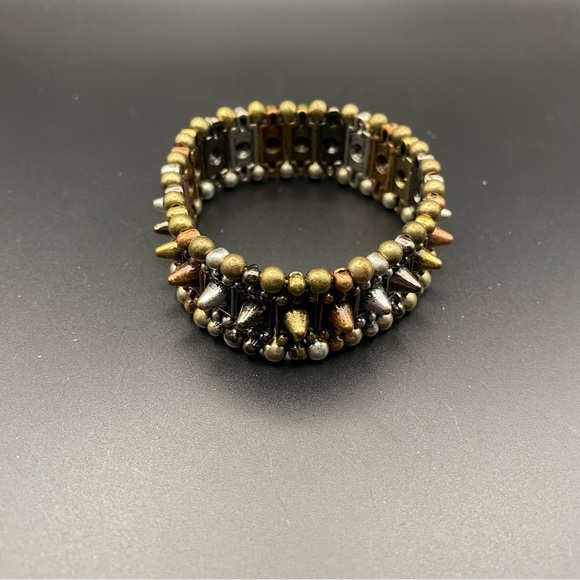 Goddess Sleeve Spike Bracelet - Picture 5 of 6